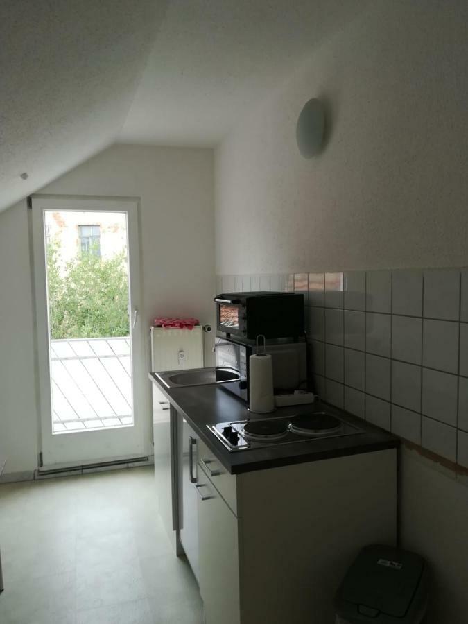Kunstgasse 11, 10